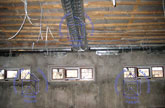 Фото выполненного монтажа электропроводки и воздуховодов системы вентиляции в бассейне